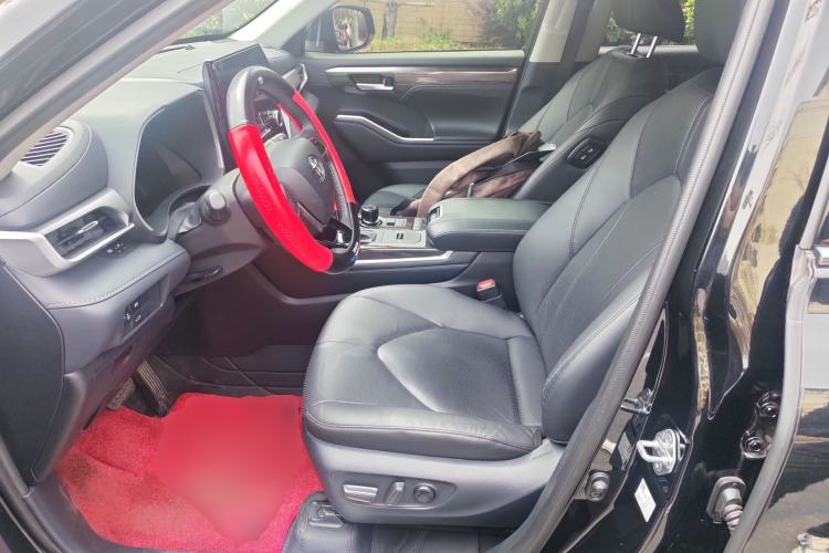 Used Toyota Highlander 2024 2.5L Smart Electric Hybrid Dual-Engine Four-Wheel Drive Prestige Version – 7 Seats Left Front Seat