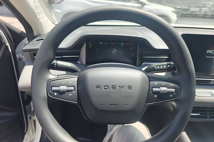 Used Roewe D6 2025 450 km Premium Edition
