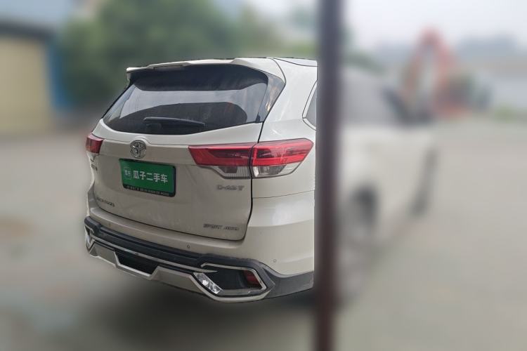 Used Toyota Highlander 2018 2.0T Four-Wheel Drive Luxury Version 7 Seats China VI Standard
