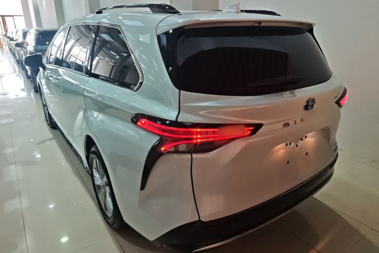 Used Toyota SIENNA 2021 2.5L Hybrid Premium Edition Exterior 2