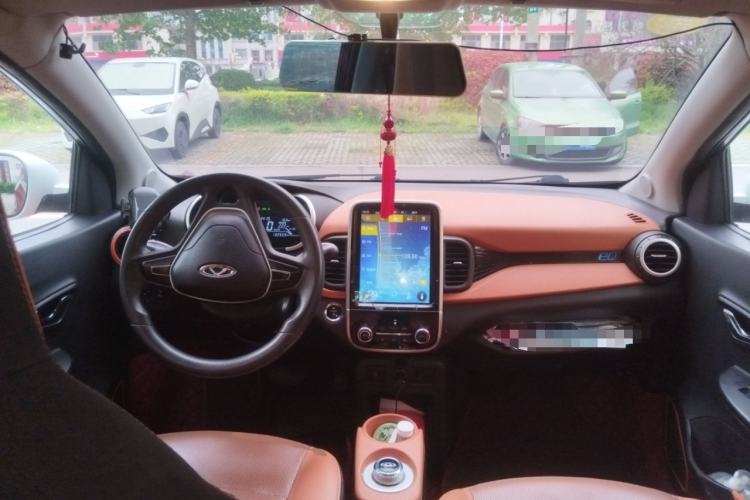 Used Chery Little Ant 2018 400 4-Seater Smart Edition Center Console