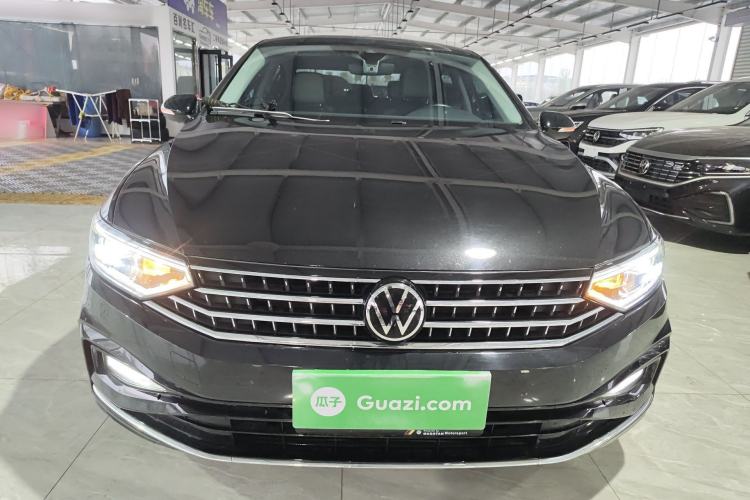 Used Volkswagen Magotan 2023 2 Million Units Commemorative Edition 330TSI DSG Luxury Version Front