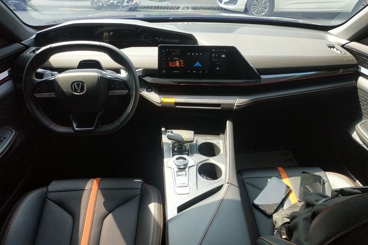 Used CHANGAN UNI-V 2024 1.5T Prestige Edition
