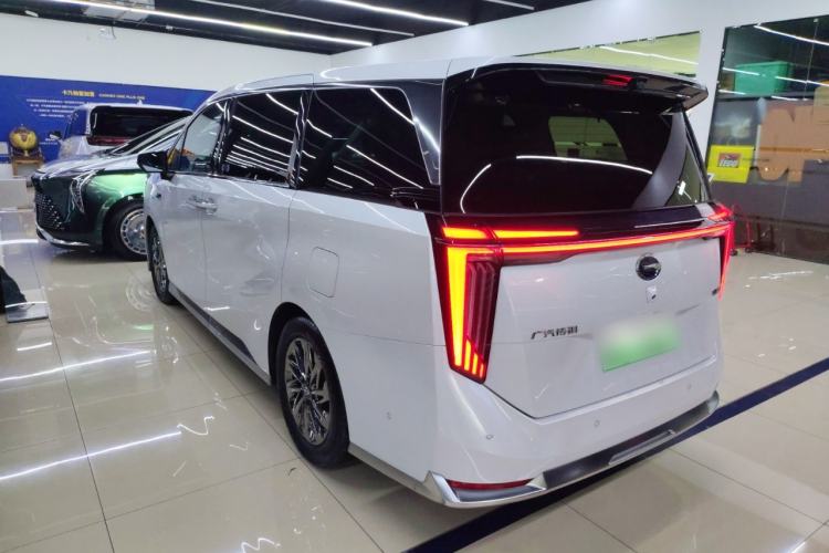 Used GAC Trumpchi Xiangwang M8 2025 Kunkun Series Ultra First-Class Cabin Exterior 2