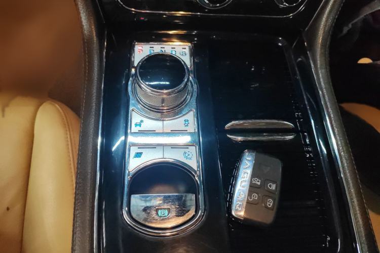 Used Jaguar XJ 2014 XJL 2.0T Two-Wheel-Drive Elegant Business Edition