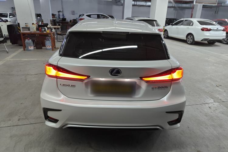 Used Lexus CT 2017 CT200h Elite Edition Solid Color China V Standard