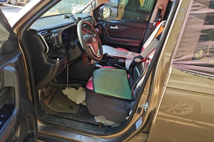 Used CHANGAN OSHAN X70A 2018 1.5L Manual Standard Edition