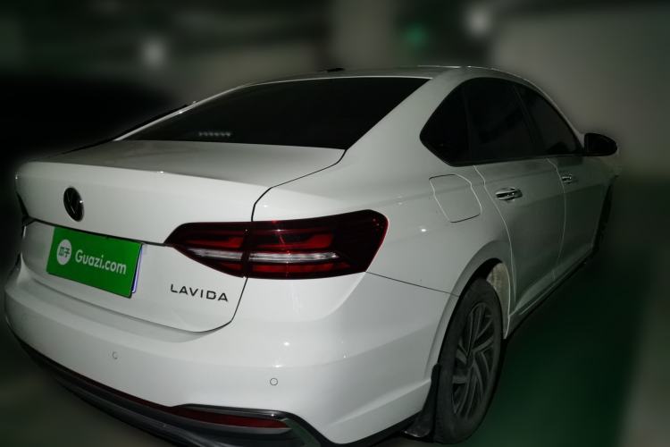 Used Volkswagen Lavida 2023 1.5L Automatic Full-Comfort Edition
