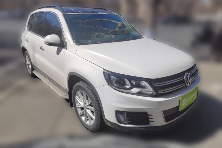 Used Volkswagen Tiguan 2015 1.8TSI Automatic Two-Wheel Drive Comfort Edition Front Right 45 Deg