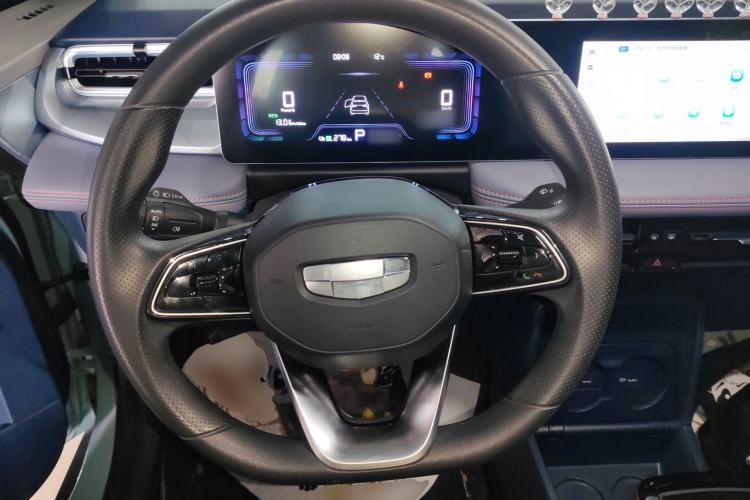 Used Geometry E Firefly 2022 401 km Linglong Tiger 5 Seats