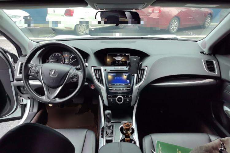 Used Acura TLX-L 2018 2.4L Comfort Edition Center Console