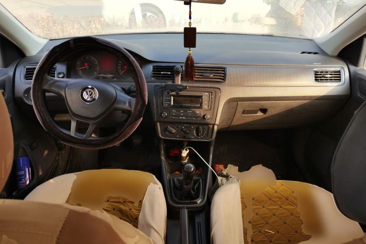 Used Volkswagen Santana 2016 1.4L Manual Fashion Edition Center Console