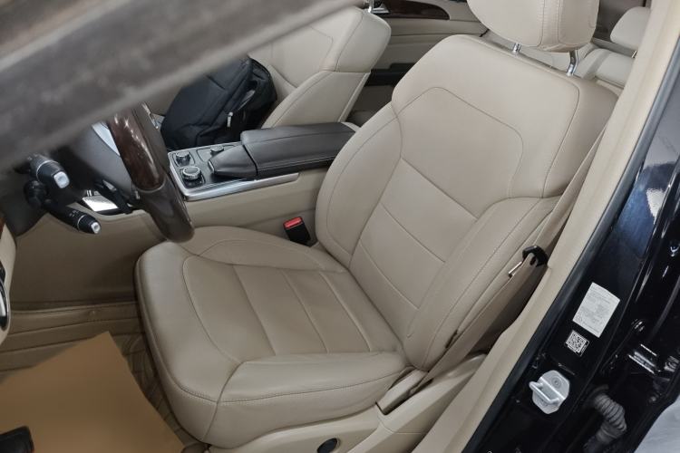 Used Mercedes-Benz M-Class 2015 ML 400 4MATIC Luxury Model