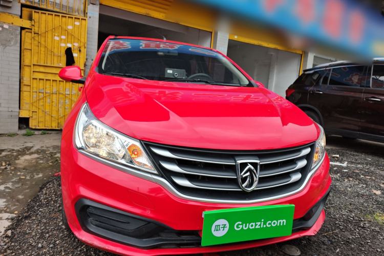 Used Baojun 310 2016 1.2L manual Comfort trim level