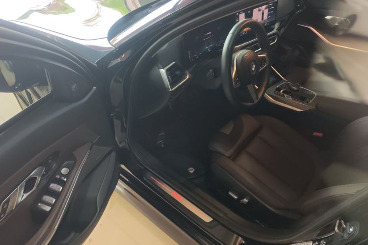 Used BMW i3 2023 eDrive 40 L Midnight Sports Package