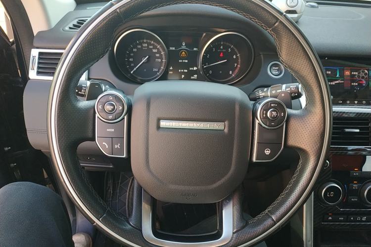 Used Land Rover Discovery Sport 2017 2.0T SE
