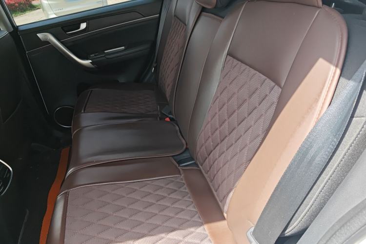 Used Haval M6 2019 1.5T Manual Two-Wheel Drive Urban Version China VI Standard
