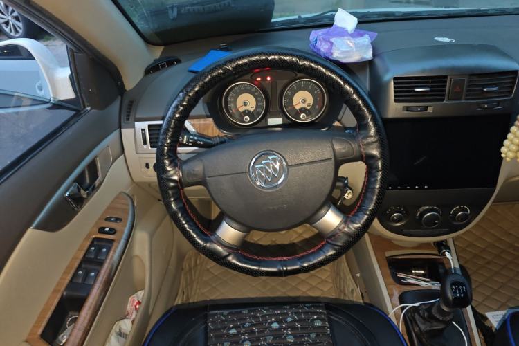 Used Buick Excelle 2015 1.5L Manual Classic Trim
