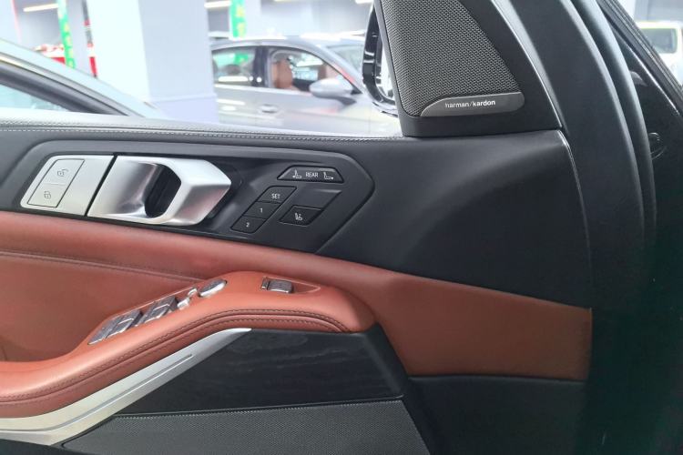 Used BMW X7 2021 xDrive40i Luxury M Sport Package
