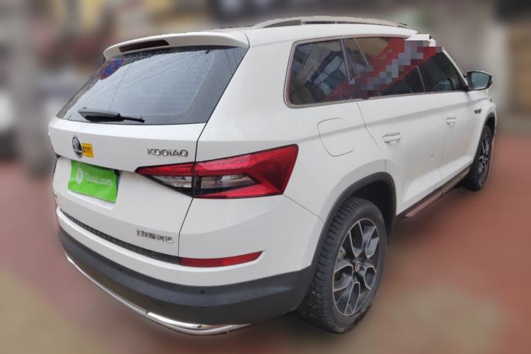 Used Skoda Kodiaq 2018 TSI330 7-Seater Two-Wheel-Drive Luxury Enjoyment Edition Rear Right 45 Deg