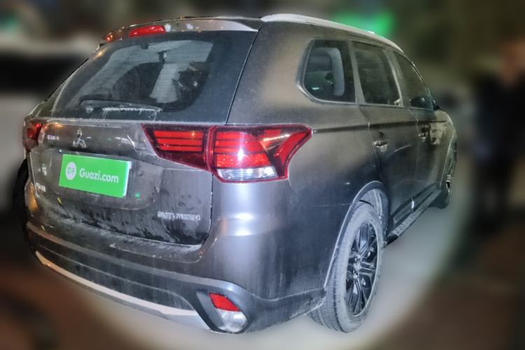 Used Mitsubishi Outlander 2018 2.0L Two-Wheel Drive Glory Edition 5 Seats