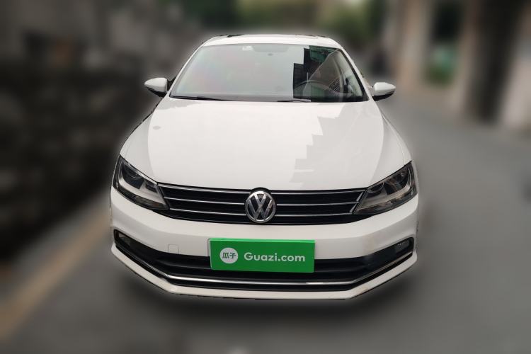 Used Volkswagen Sagitar 2015 1.6L Automatic Comfort Model Front