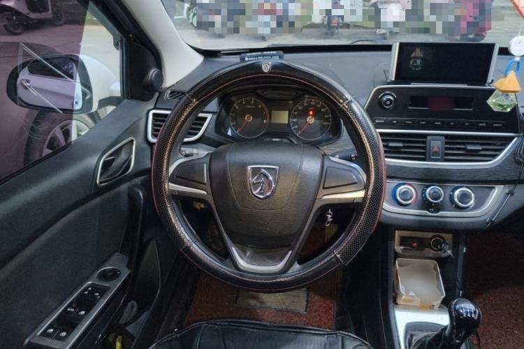 Used Baojun 310 2016 1.2L manual Comfort trim level