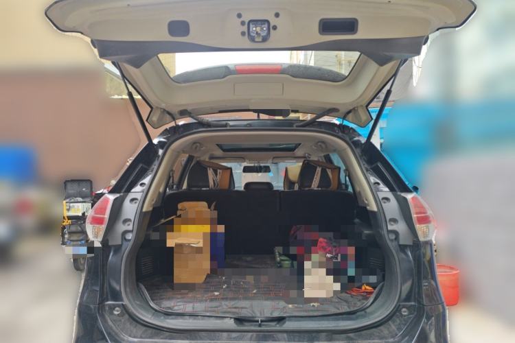 Used Nissan X-Trail 2014 2.0L CVT Comfort Edition 2WD Trunk