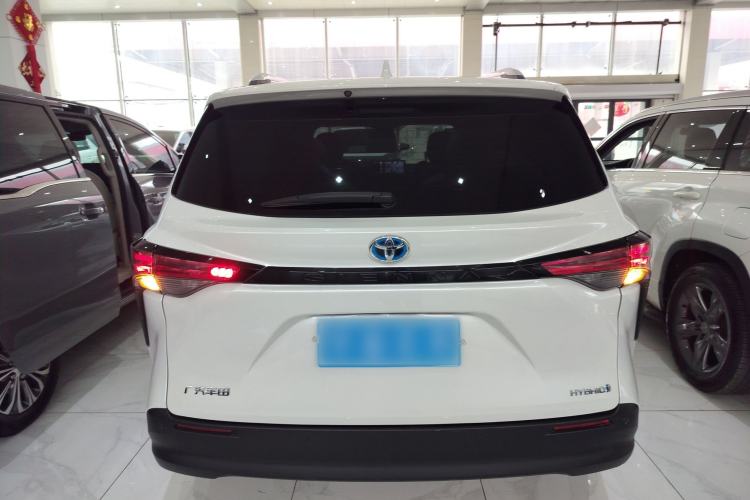 Used Toyota SIENNA 2023 2.5L Hybrid Comfort Edition Rear