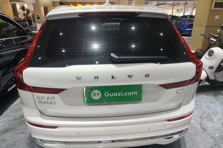 Used Volvo XC60 New Energy 2023 T8 Plug-in Hybrid Long-Range All-Wheel Drive Smart Luxury Edition
