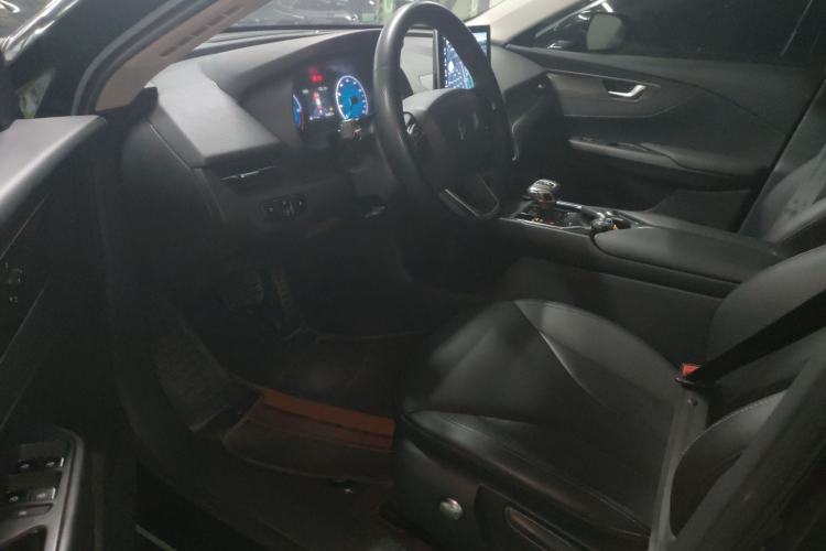 Used Hongqi E-QM5 2022 431 km Charge & Enjoy Edition
