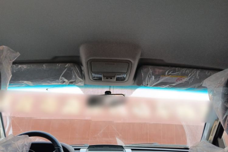 Used Huanghai N3 2019 2.4T Manual Two-Wheel Drive Sport Version China VI Standard 4K22D4T
