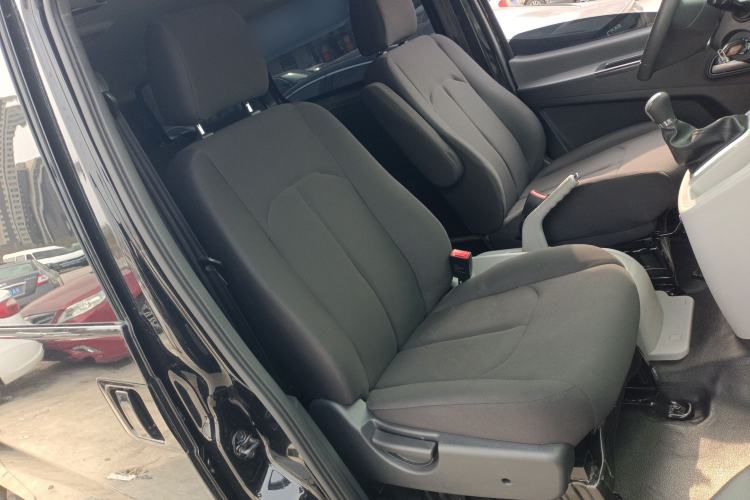 Used JAC Refine M3 2025 1.8L Manual Classic Edition 5 Seats
