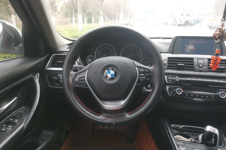 Used BMW 3 Series 2016 316Li Fashion Model
