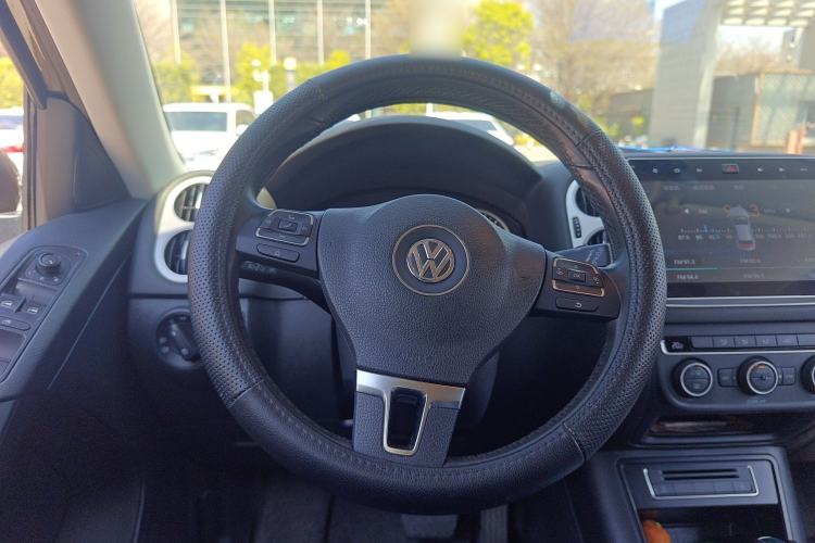 Used Volkswagen Tiguan 2016 300TSI Automatic All-Wheel Drive Fashion Vision Edition Steering Wheel