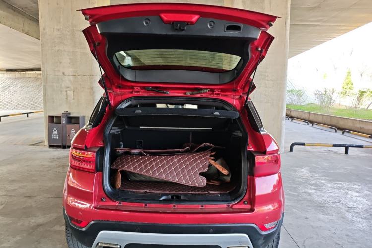 Used Land X7 2015 2.0T Panoramic Prestige Edition Trunk