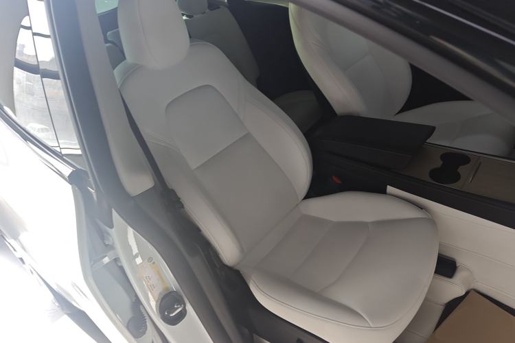 Used Tesla Model Y 2024 Rear-Wheel-Drive Version