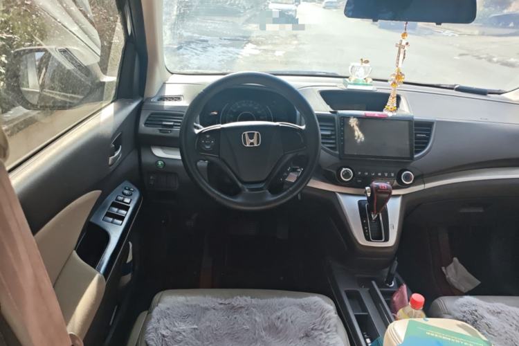 Used Honda CR-V 2012 2.0L two-wheel drive urban version
