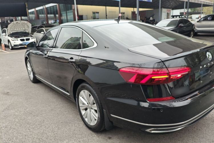 Used Volkswagen Passat 2020 330TSI Elite Edition China VI

