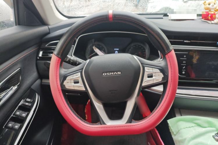 Used CHANGAN OSHAN X7 2020 1.5T Automatic Luxury Version Steering Wheel