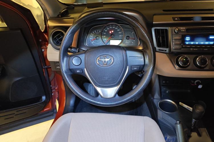 Used Toyota RAV4 2013 2.0L CVT Two-Wheel Drive Urban Edition
