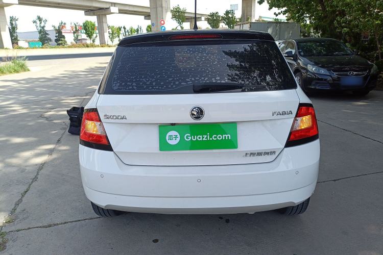 Used Skoda Fabia 2017 1.4L Automatic Car Enjoy Edition