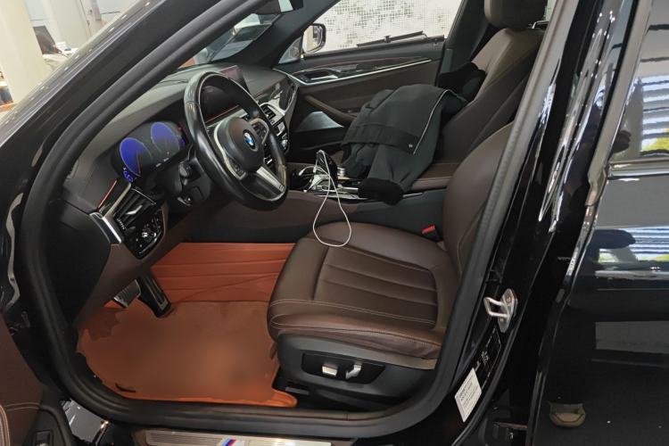 Used BMW 5 Series 2019 525Li M Sport Package Left Front Seat