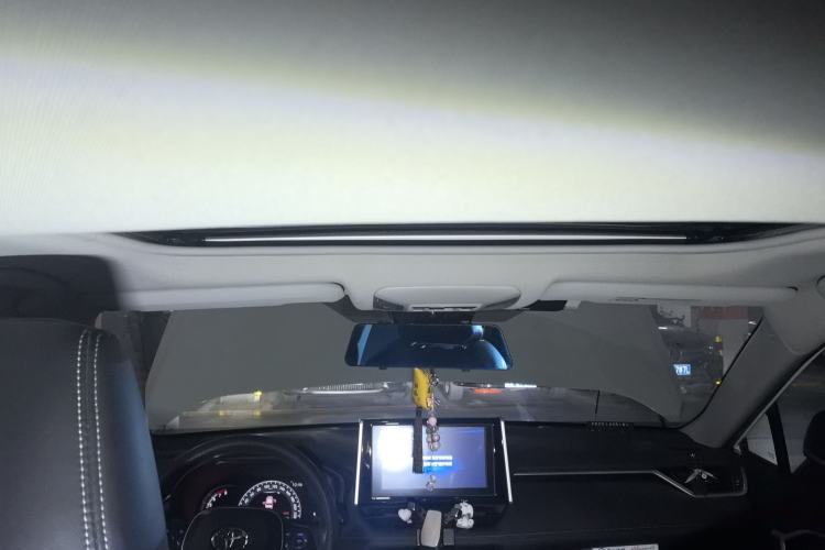 Used Toyota RAV4 2020 2.0L CVT Two-Wheel Drive Fashion Edition Headliner