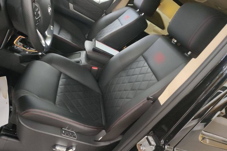 Used BAIC Off-Road BJ80 2019 2.3T Automatic Shengshi Huazhang Edition China VI Emission Standard