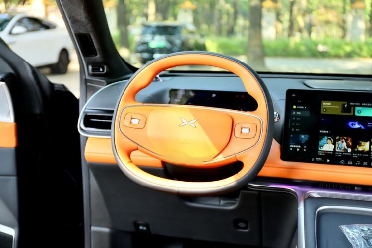 Used XPeng G9 2025 625 Long-Range Max Interior 2