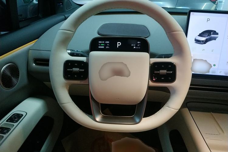 Used Li Auto i6 2025 Model Four-Wheel-Drive Standard Type Steering Wheel