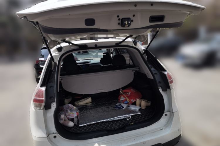 Used Nissan X-Trail 2014 2.0L CVT Comfort Edition 2WD Trunk