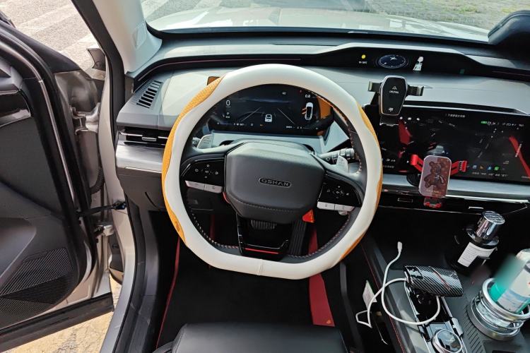 Used CHANGAN OSHAN Z6 2022 Blue Whale 1.5T DCT Smart Edition Steering Wheel