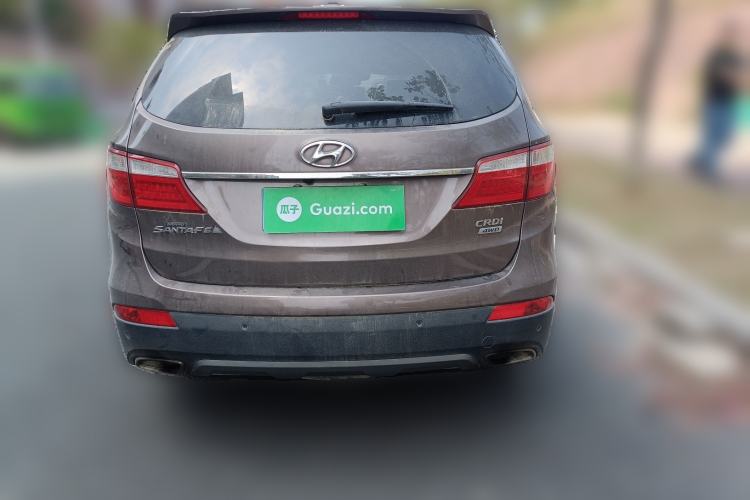 Used Hyundai Grand SantaFe 2013 2.2T 7-Seater Four-Wheel-Drive Flagship Edition Rear